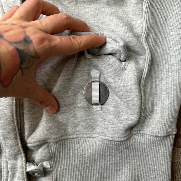 Nike Jacket Hoodie Women's Medium Gray Sneakers Athletic Training Fitness 5823 - Picture 4 of 15